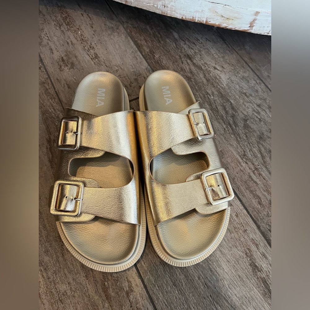 MIA Gen slide sandals - Picture 3 of 9